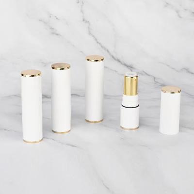China Containers Lip Gloss Custom Logo Lip Gloss Tubes 10ML Plastic Unique Cosmetics Packaging en venta