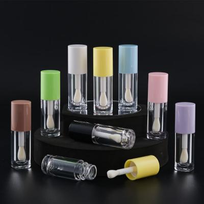 China Function Lip Gloss Packaging In Metallic Square Cosmetic With Gradient And Wands for sale