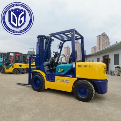 Cina Komatsu 3 tonnellate carrello elevatore di forchetta altezza massima di scavo 5180 mm raggio massimo di scavo 5125 mm per il sollevamento di carichi pesanti e le operazioni in vendita