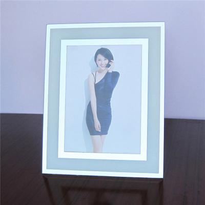 China Premium Quality Silk Screen Printing Home Scenic Gifts Gift Decoration Glass Table Frame Picture Frame Square Photo Frame for sale