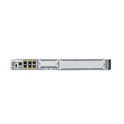 中国 新しいオリジナルのC8300-1N1S-4T2Xルーター - ラック式 販売のため