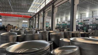 Cina Acciaio inossidabile grande serbatoio di acqua calda pura filtro a pressione serbatoio di acqua copertura in acciaio diverse dimensioni coperture 500 1000L in vendita