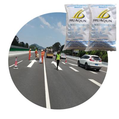 China Gute LeistungThermoplastische Straßenlacke Markierungsfarbe Hochbeständige Straßenflächenfarbe zu verkaufen