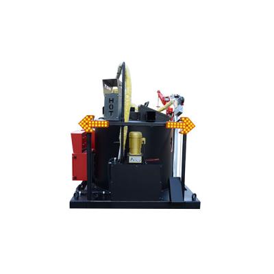 China Construction works FND-CG500 New Product Asphalt Heating Kettle Road Road Repair Crack Filling Machine Vehicle Mounted for sale