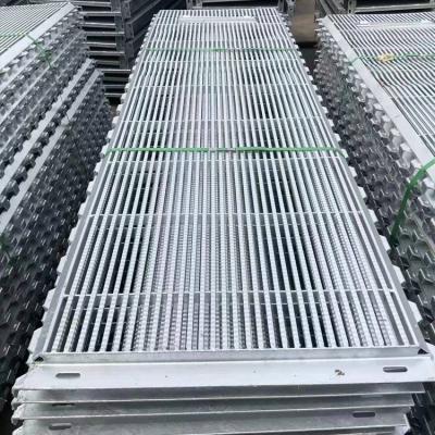 China Pen Factory Price Livestock Cast Iron Hog Slat Triangle Flooring Plastic Pig Animal Flooring Hog Flooring For Pig Farm for sale