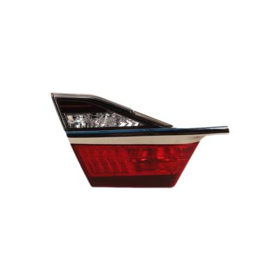 Cina 8156006530 Toyota Camry Faretti a coda Il perfetto connubio di stile e funzionalità in vendita