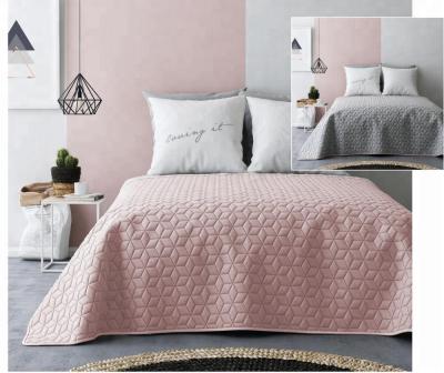 China Home Customize 100%Polyester Microfiber Ultrasonic Solid 3D Comforter Set Comforters Bedspreads Spring for sale