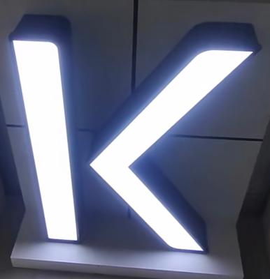 Κίνα Ενιαία ελαφριά πλαστική ακρυλική πινακίδα Μαύρο και λευκό νυχτερινό φύλλο εξωτερική επιφάνεια σήμανσης ημέρας και νύχτας προς πώληση