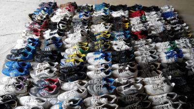 China used sport shoes win-win garment factory, main products used shoes, hand bags for sale