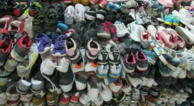 China used shoes stock shoes and used shoes 。 give in discount than for sale