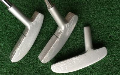 Chine golf de golf de putter de golf mini de putter de golf de putter de putter argenté bi-directionnel en alliage de zinc de golf à vendre