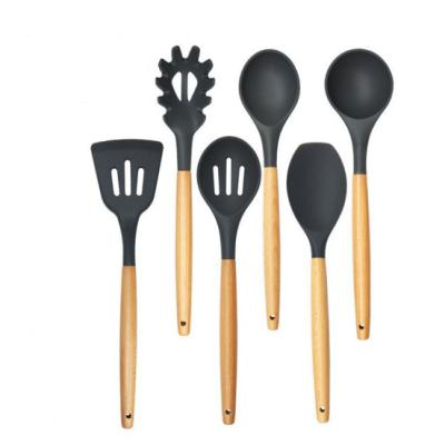 China Durable Comfortable Handle Bakging Instrument Silicone Kitchen Gadgets for sale
