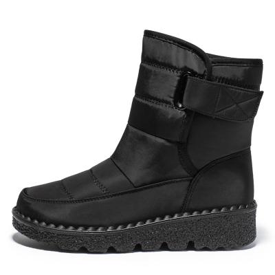 China Thermal 22 New Warm Women's Snow Boots Women's Waterproof European Size 44 Women's Boots for sale
