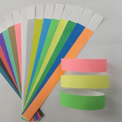 China Personaliza tu pulsera para eventos Tyvek Pulseras para eventos Entrada Acceso Entradas en venta