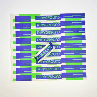中国 カスタム ロゴ 印刷 調整可能 スナップ 閉じる Tyvek 紙の腕帯 販売のため