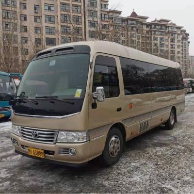 China 120kw Minibus usado Toyota Coaster 23 asientos en venta