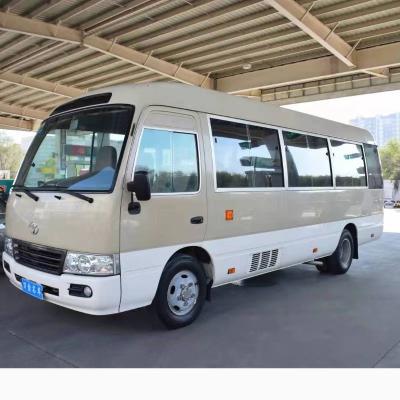 China 20 asientos Minibus usado Toyota Coaster coach para el transporte urbano en venta