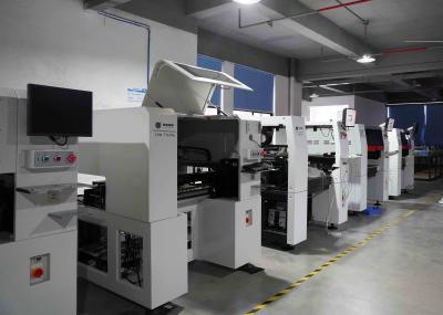 China PWB automático completo que hace montaje del PWB de la máquina CHM-861 8 cabezas 100 alimentadores en venta