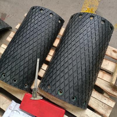 Chine Pulle de convoyeur de 10 m avec une durabilité prolongée et une résistance à -40-80 ° C à vendre
