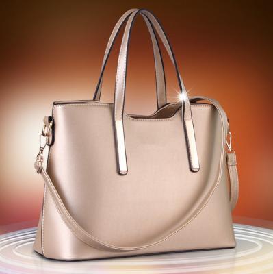 China Golden Large Ladies Shoulder Bags PU Leather High Fashion Handbags For Women for sale