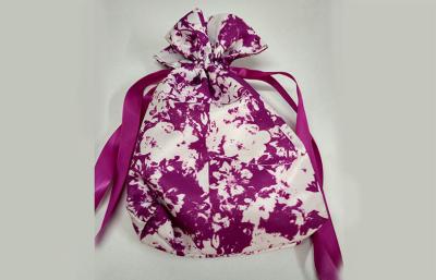 China Durable Purple Smooth Polyester Draw String Bag , Personalized Drawstring Bags for sale