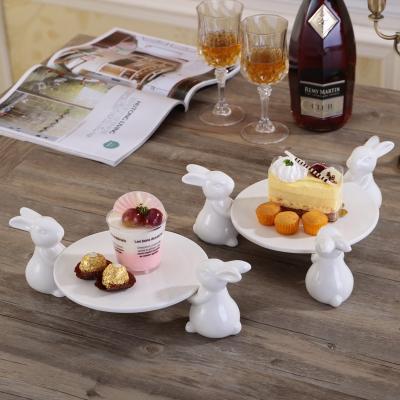 China Cute Easter Bunny Rabbit Ceramic Cake Dessert Ceramic Vases Hot Selling Items Ceramic Stand for sale