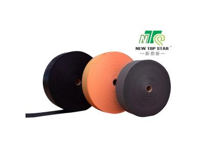Cina Cuscinetto posteriore della schiuma della pavimentazione del Underlayment IXPE della schiuma della fodera a prova d'umidità nera del pavimento in vendita