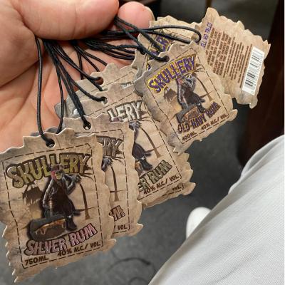 China Impressão Nome Logotipo Papel Vestuário Hangtag Etiquetas Vestuário Hang Tags Com Cordel à venda