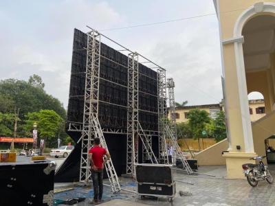 China IP65 Alumínio LED Outdoors com SMD3535 Tipo LEDs 1R 1G 1B Matrix e P10 Pixel Pitch à venda