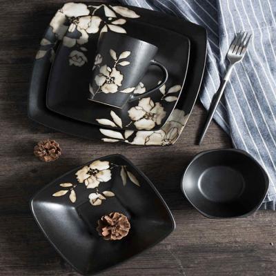 Chine 5pcs sur la vaisselle vitrée de porcelaine a placé Matte Black For Sushi Shop de marbre à vendre