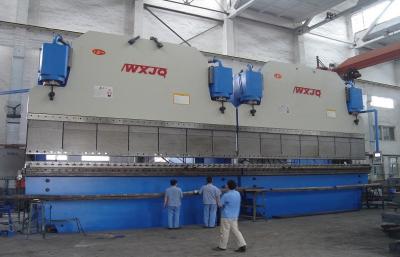 Chine Largeur tandem hydraulique synchro sûre 2-1200T/7000mm du frein 14000mm de presse de commande numérique par ordinateur à vendre