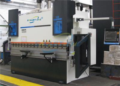 Chine Commande numérique par ordinateur vitesse élevée de Ram de frein de presse de 200 tonnes avec la structure complètement de soudure à vendre
