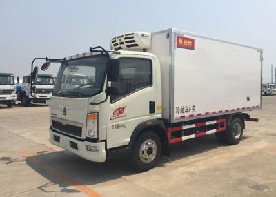China Euro 2 5 Ton Refrigerated Truck For Frozen Foods Transporting XL-300 -18 Degree for sale
