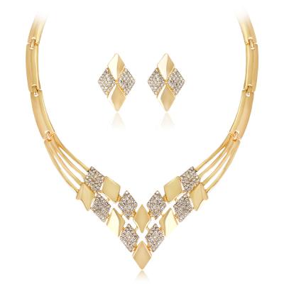 China Rhinestone Diamond Shape Vintage Gold Color Female Bridal Jewelry Set KC Women's Lead Nickel Free Gold Plated Necklace And Earrings Jewelry Set for sale
