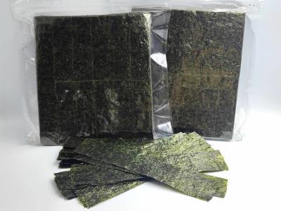 中国 スーシ ノリ: 超 鮮やかな 濃い 緑色 の 葉っぱ で,スーシ を 脆い 冒険 に 変える 販売のため
