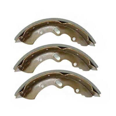 China Metal Shipping & Handling AUTO PARTS Brake Shoes MK321243 MC889515 For MITSUBISHI Canter Best Quality Accept Customization for sale