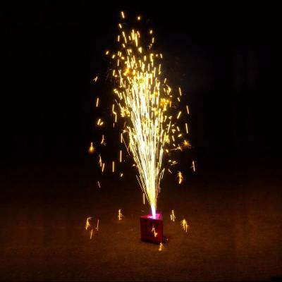 Chine 1.4G Chinois Feux d'artifice personnalisés en plein air en gros Fontaine triangulaire Jouets drôles Feux d'artifice pour mariage Fête du Nouvel An à vendre