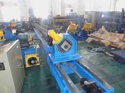 Chine Goujon servo de coupe de vol et petit pain de voie formant le CE à grande vitesse de machine diplômée à vendre