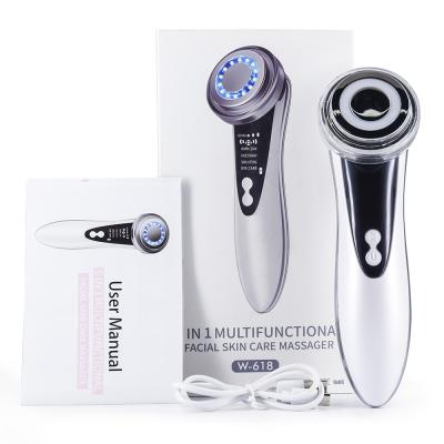 China Pore Shrink Hot And Cold Hammer Facial Skin Rejuvenation Solution Tightening Machine for sale
