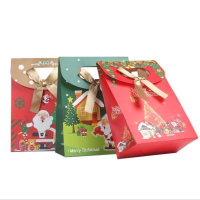China BIODEGRADABLE Ready to Ship Eve Apple Candy Bag Gift Box Die Cut Fin Christmas Gift Top Paper Bag for sale