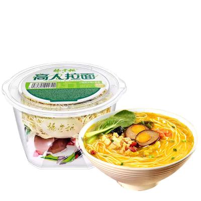 中国 焼かないスープ インスタントヌードル 辛口の牛肉 味のラーメン インスタントヌードル 販売のため