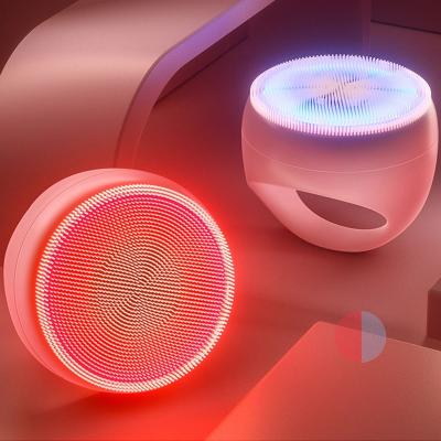 China Pore Remover Usb Rechargeable Silicon Electric Massage Exfoliator Face Cleansing Brush 2021 for sale