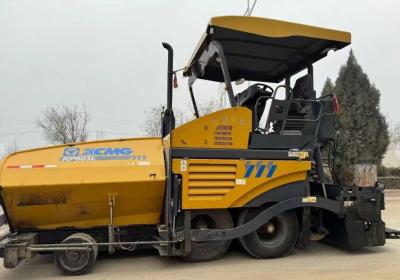 China XCMG RP603L máquina de pavimentação usada 13t capacidade pneus de quatro rodas para transição flexível à venda