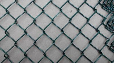 China o Pvc do tamanho do furo de 10x10cm revestiu a cerca For Garden do elo de corrente à venda