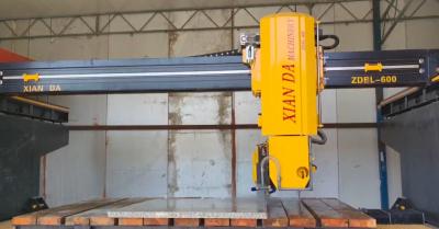 Chine Machine automatique de coupe de pont intégrée pour la coupe de précision à vendre