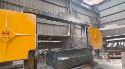 中国 Xianda CNC シングルダイアモンドワイヤーソウプロファイリング石切断機 販売のため