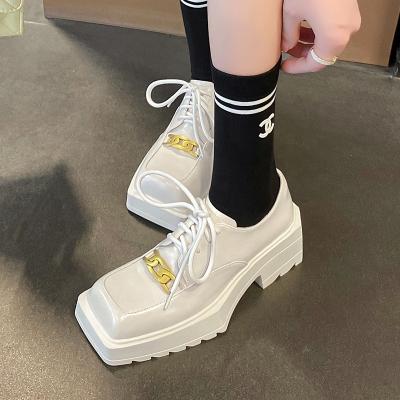 China Fashion Waterproof Sneaker Women Lace Up Breathable Square Toe Girl Flat Shoes Women Loafers Ladies Casual Shoes for sale