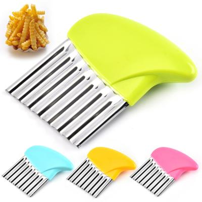 China Sustainable Stainless Steel Crinkle Cutter, Wavy Chopper for Veggies Potato Carrots, Waffle French Fry Slicer for sale