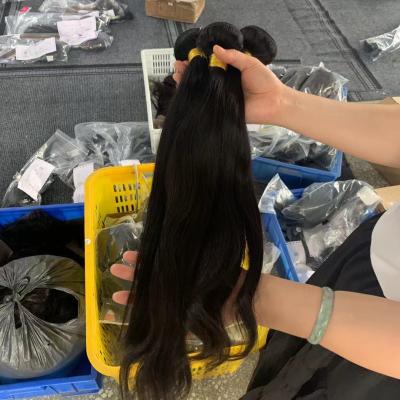 China Hot Selling Free Sample Wholesale Natural 10A 12A Wave Cuticle Aligned Raw Indian Virgin Hair Bundles Vendors Brazilian Hair Extension for sale