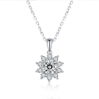 China Wholesale 925 TRENDY Custom Jewelry Moissanite Inlaid Silver Sun Flower Fashion Pendants Diamond Necklace for sale